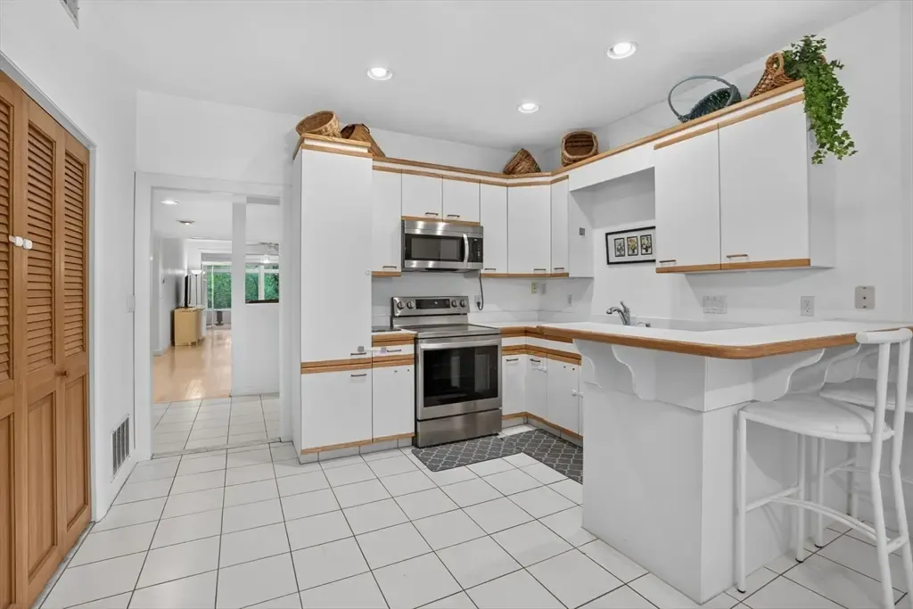 64 Kim Ter #A, Stoughton, MA 02072