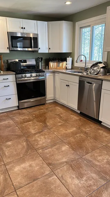 Denise's Braga Cleaning Services LLc work photo