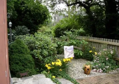 work photo from newleaflandscapedesign.com