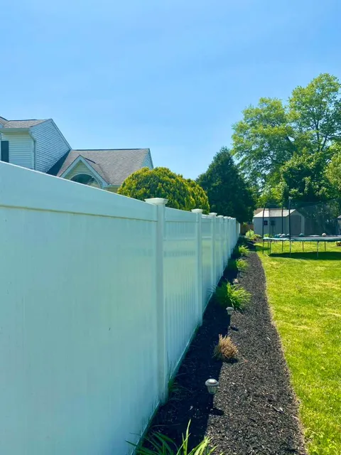 Quality vinyl fence