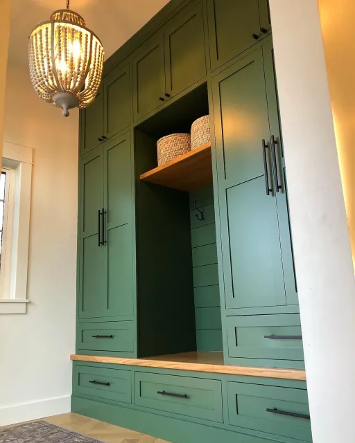 mudroom custom built in 1.JPG