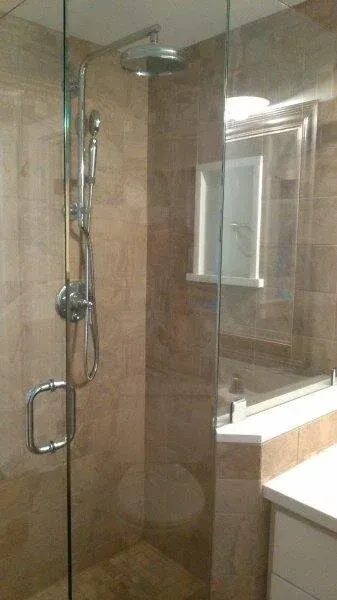 Bathroom Cottage 15D.jpg