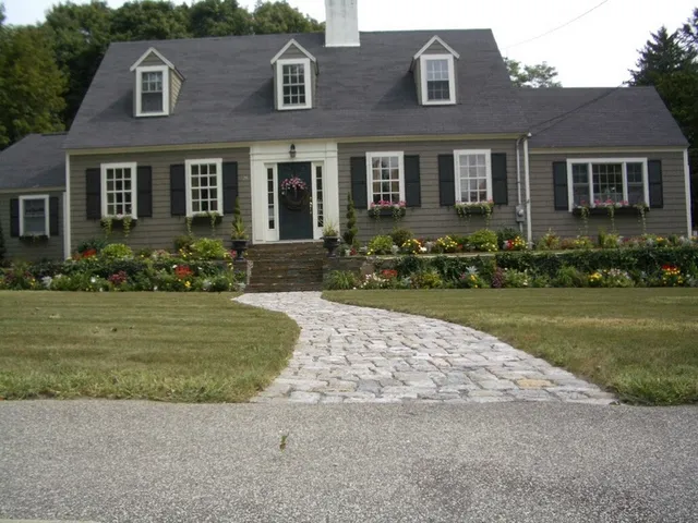 Burns Landscaping work photo