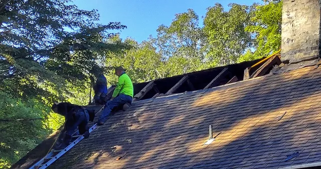 work photo from manolyroofing-ct.com