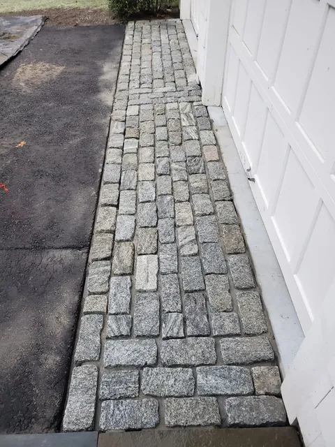 work photo from fabianohardscape.com