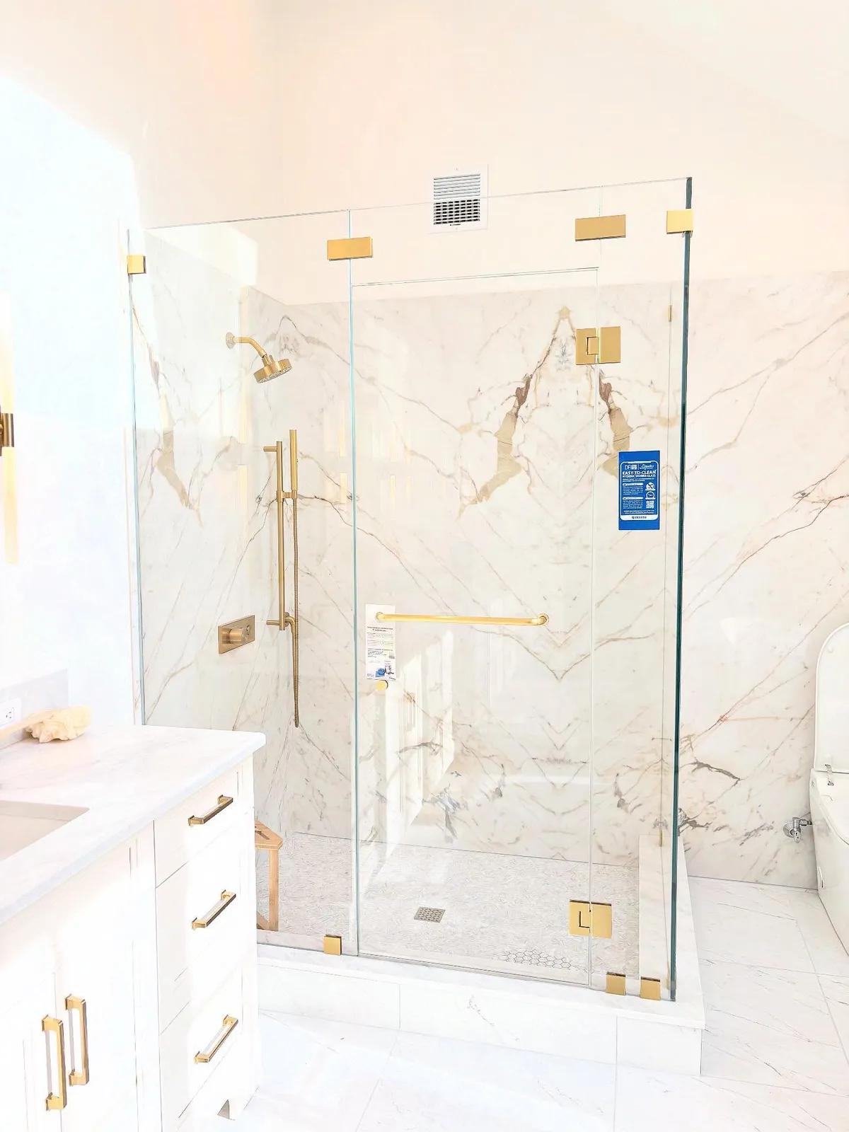 Hard not to be proud of these enclosures done by one of our top installers Mark. Beautiful work! #framelessglass #steamenclosure #glass #qualityenclosures