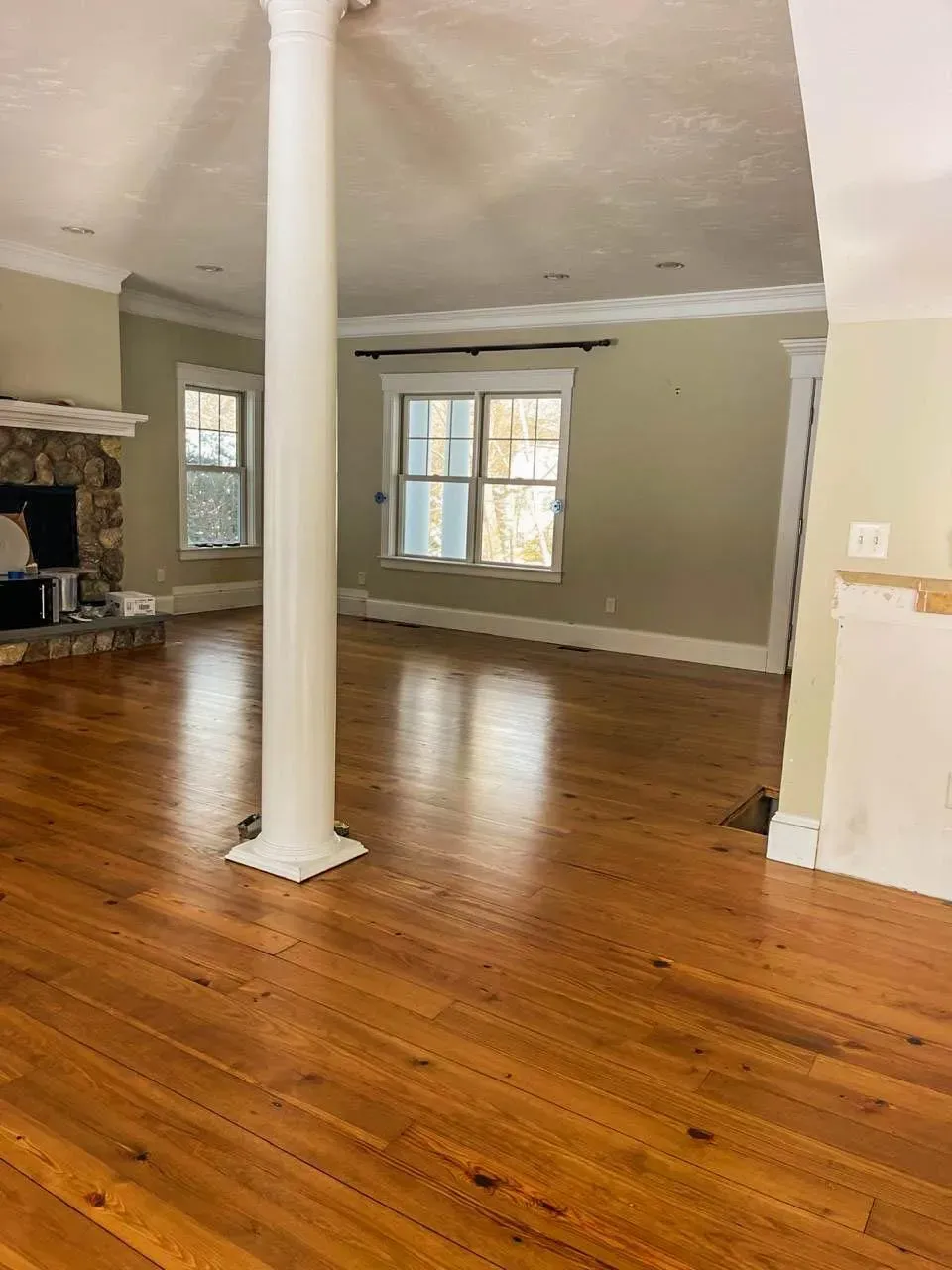 work photo from thefloormenexperts.com