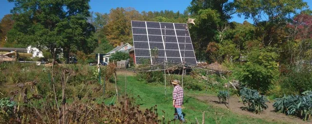 work photo from solargreenfield.com