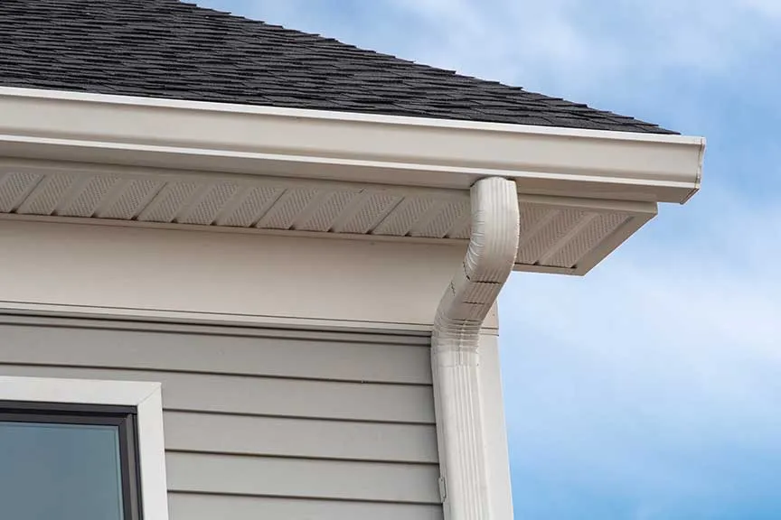 Robert Evans Jr. Seamless Gutter Installation