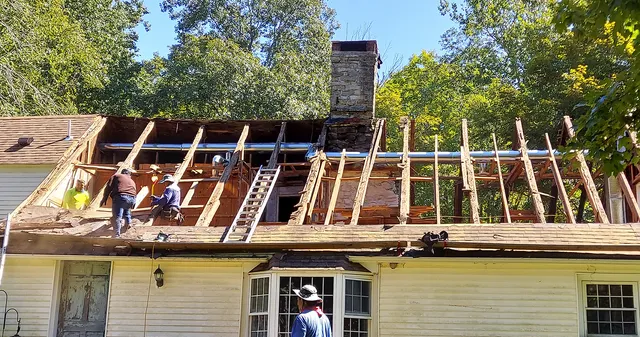 work photo from manolyroofing-ct.com