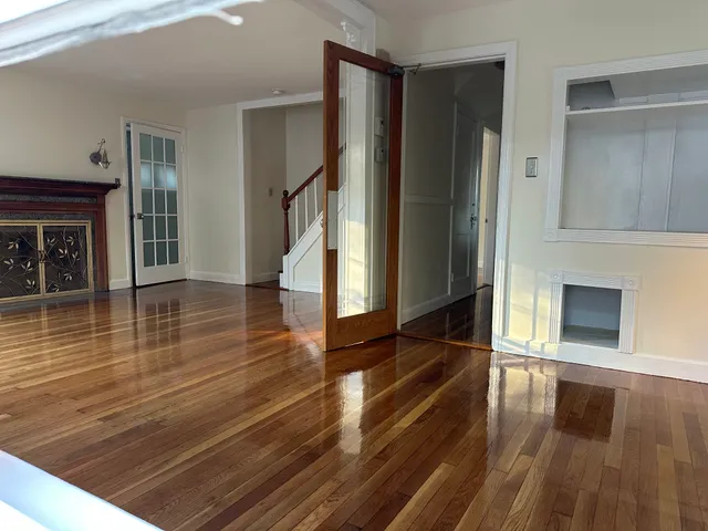 Susi & Sons Hardwood Flooring work photo