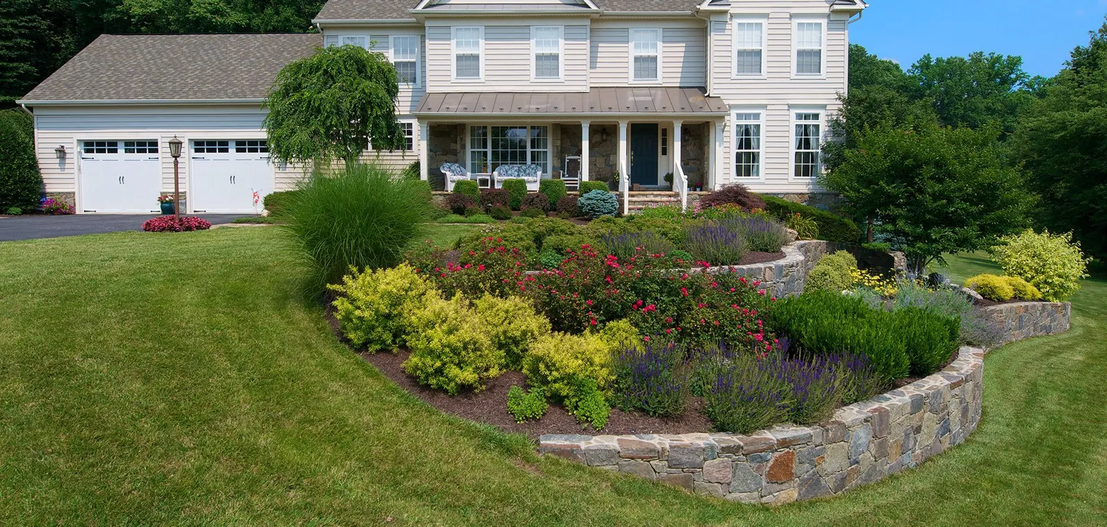 work photo from modernlandscapinganddesign.com