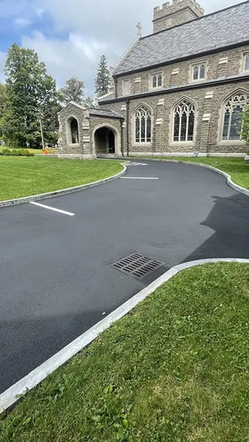 work photo from sealcoatingbysamslandscaping.com