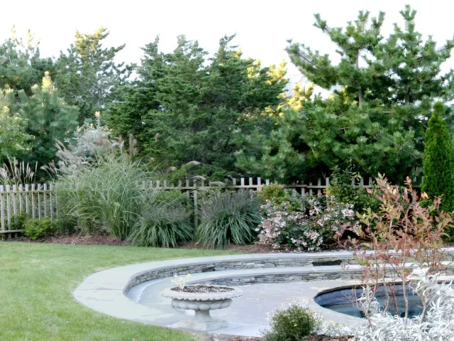 Hummock Pond residence garden