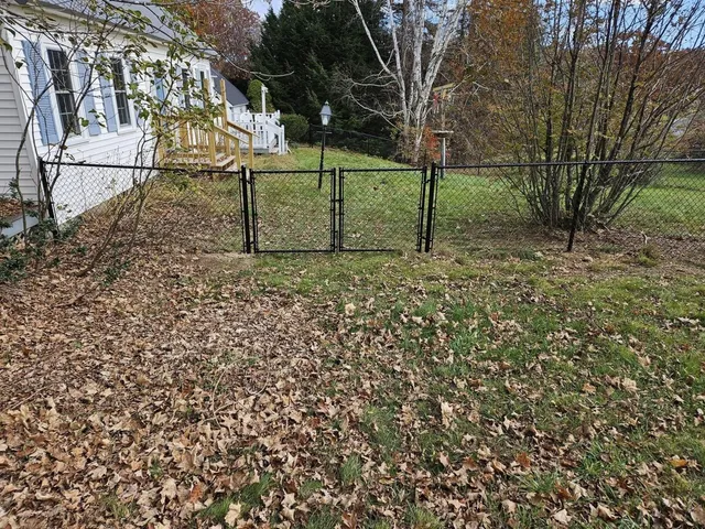 work photo from stormstrongfence.com