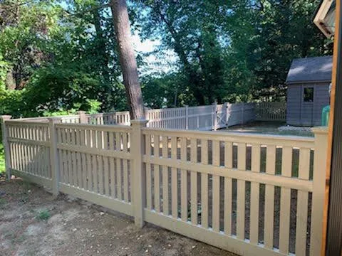 Correia Custom Fence LLC