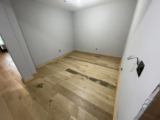 Hardwood Floor