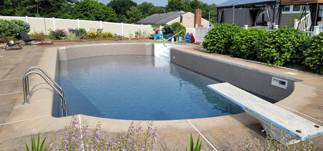 ALOHA SWIMMING POOLS & SPAS work photo