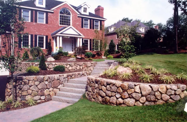 Stone waterfall feature