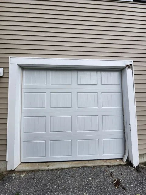 New garage door installed in Warwick, RI