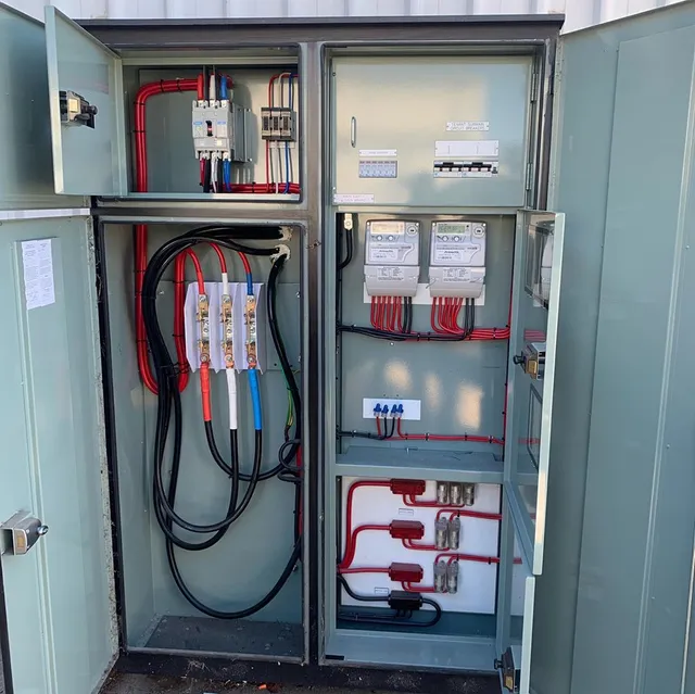 Buttonwoon Electricians work photo
