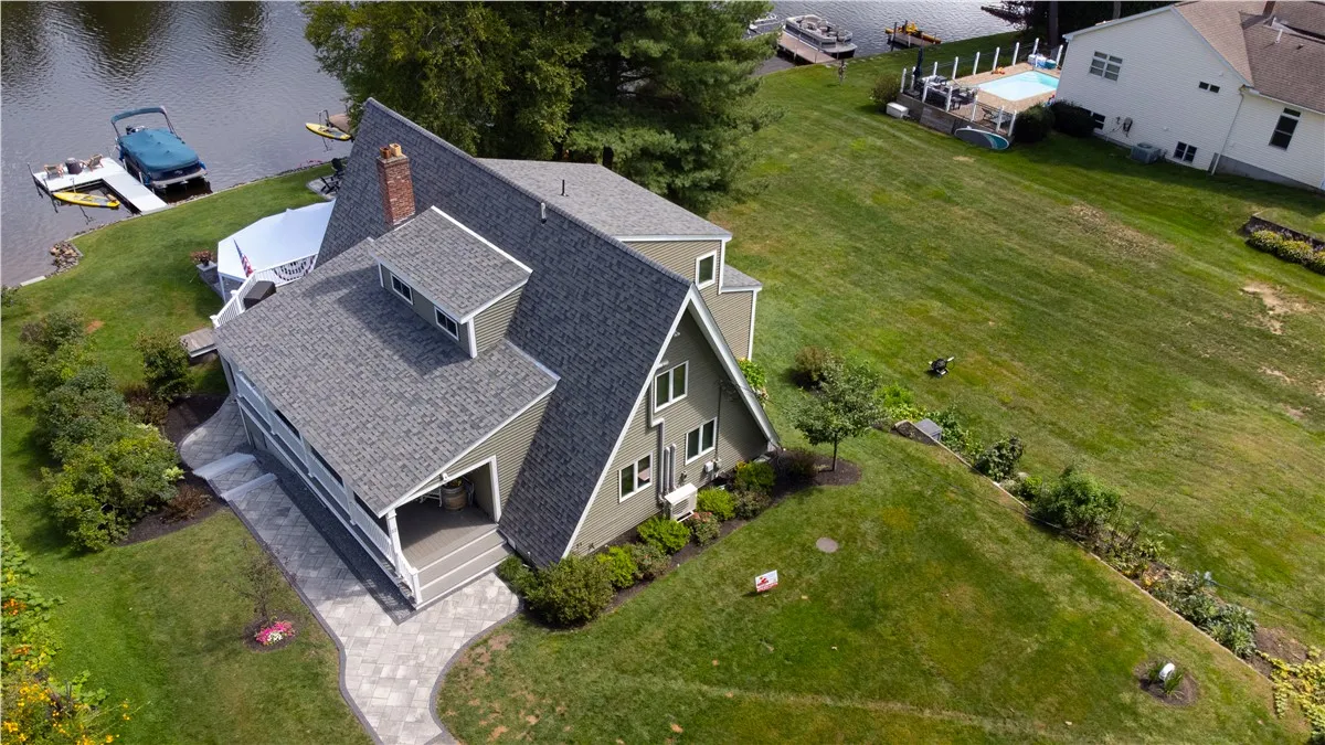 work photo from reddogsroofing.com