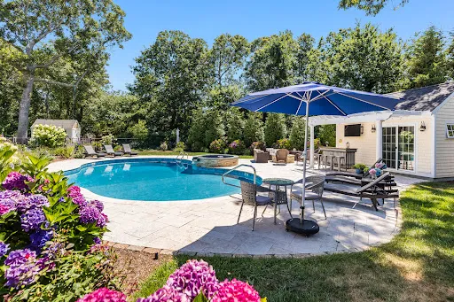 Bella Pools work photo