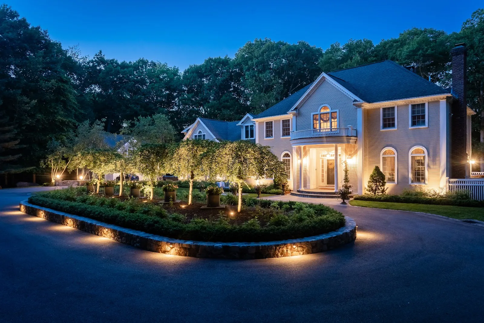Apollo Outdoor Lighting