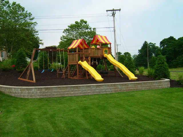 work photo from sevenmapleslandscaping.com