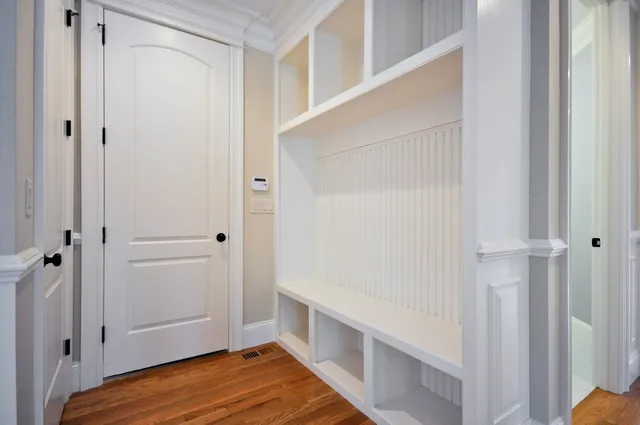 work photo from elitefinishcarpentry.com