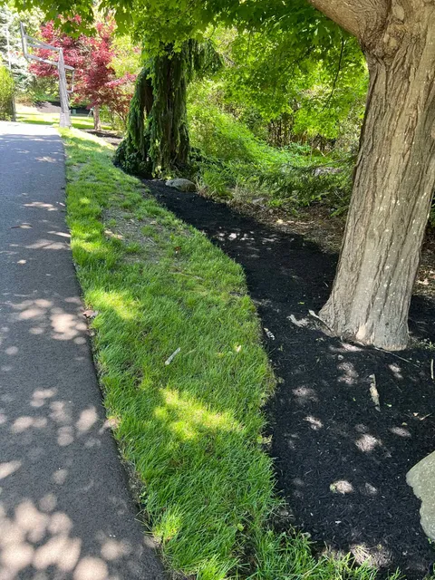 work photo from alvarezlandscapingma.com