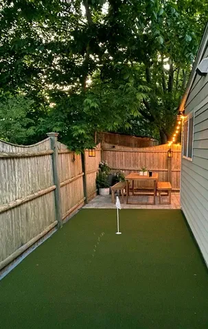 micro-yard_edited_edited.jpg