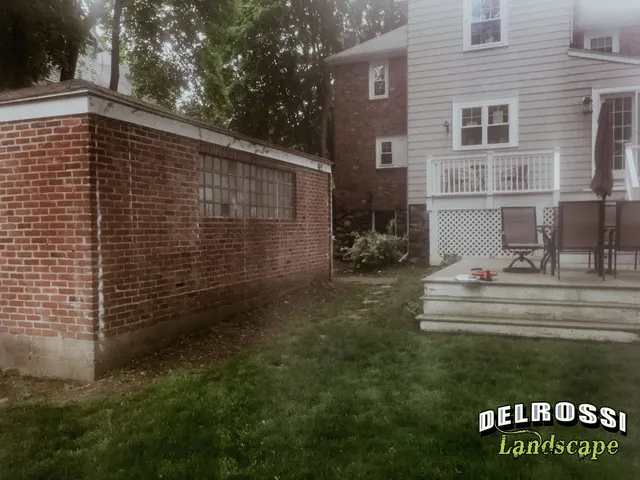 DELROSSI LANDSCAPE AND MAINTENANCE researched project photo