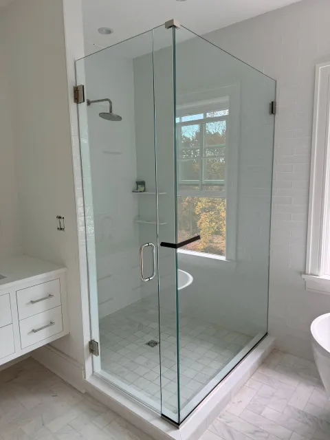 work photo from oliveriarchitecturalglass.com