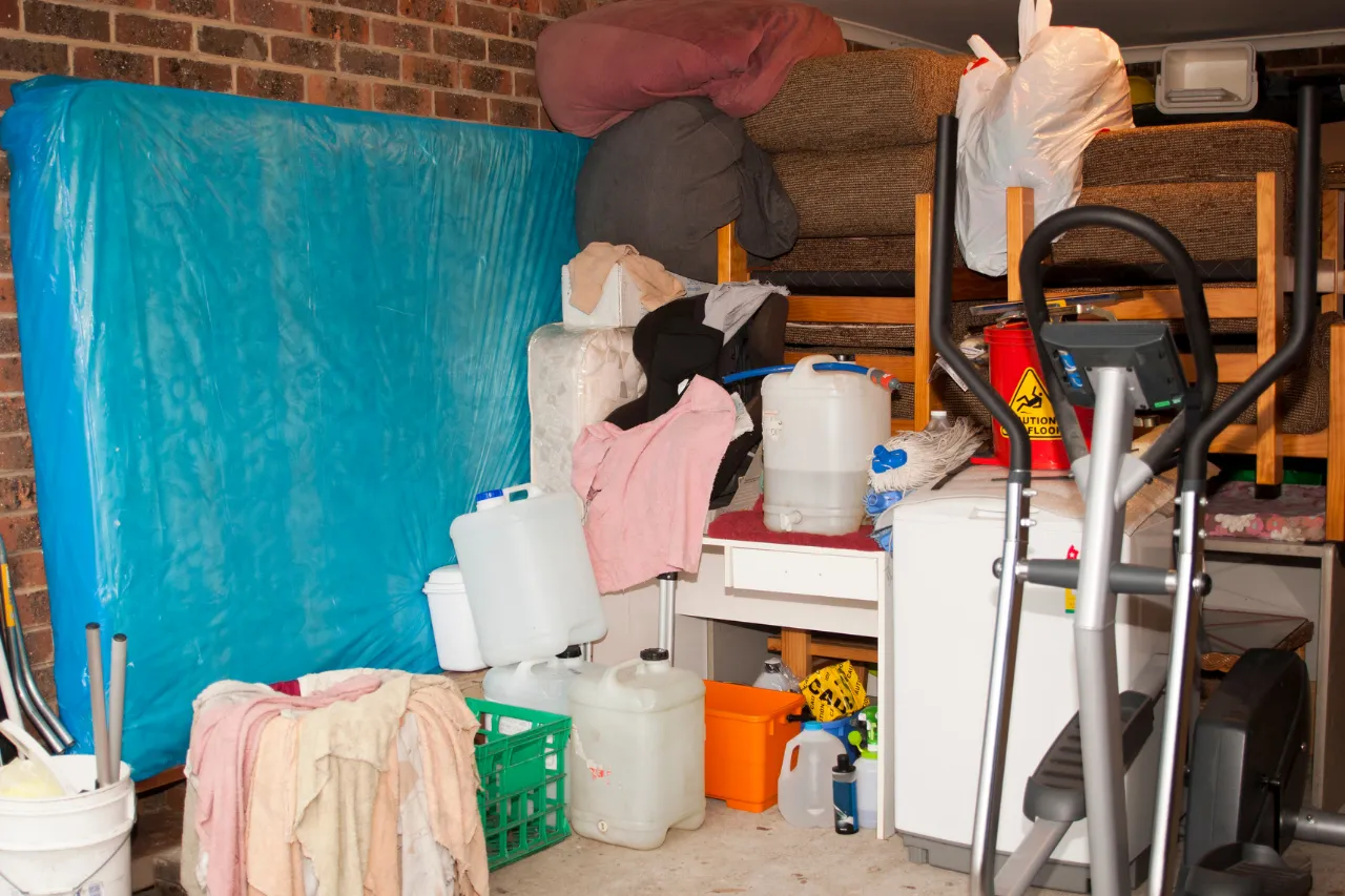 work photo from angiesjunkremoval.com