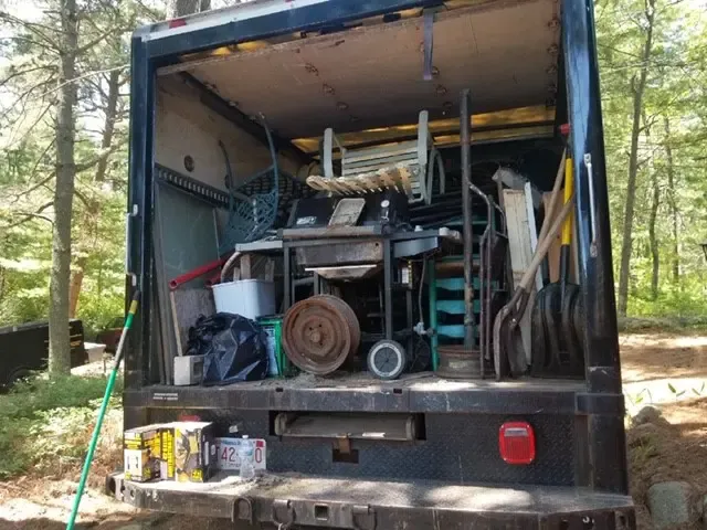 work photo from wasteawayjunkremoval.com