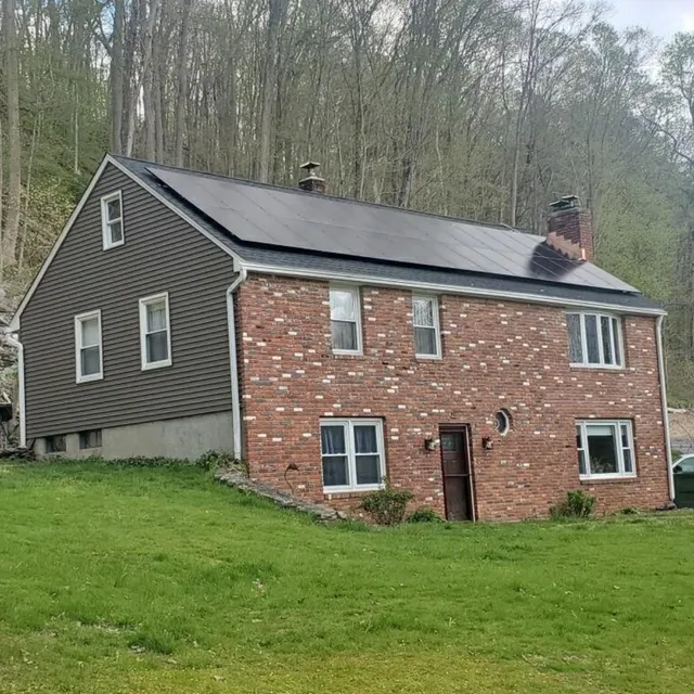 EARTH SMART SOLAR work photo