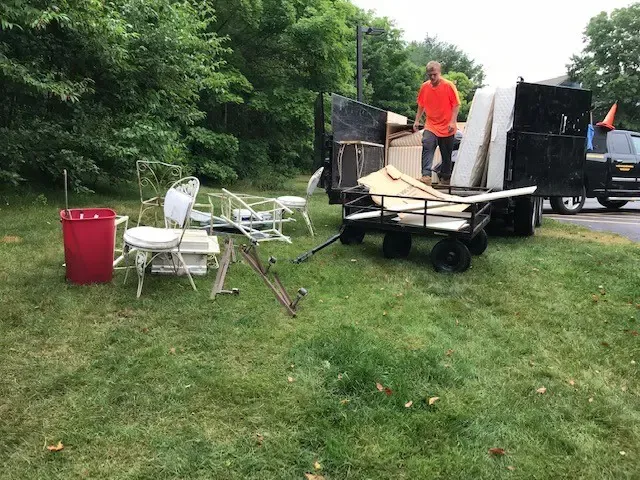 work photo from wasteawayjunkremoval.com