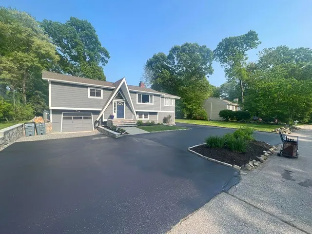 Asphalt Paving and Sealcoating