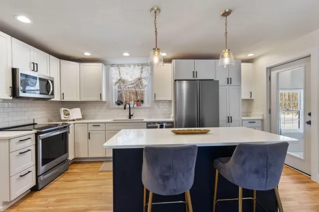 A & M Kitchen and Bath Design LLC work photo