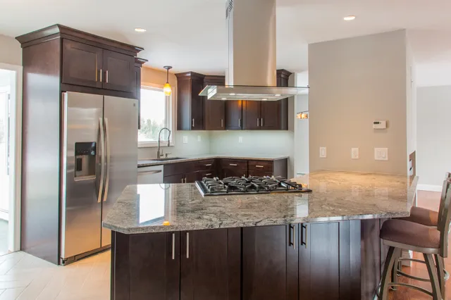 work photo from pinnaclekitchens-walpole.com