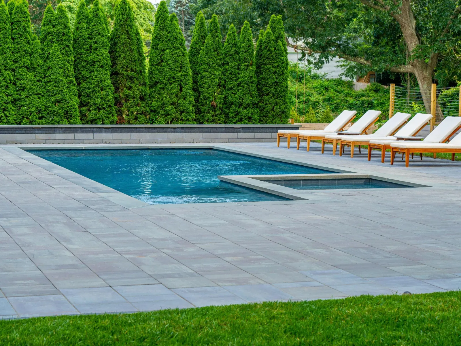 Secluded Relaxation Space