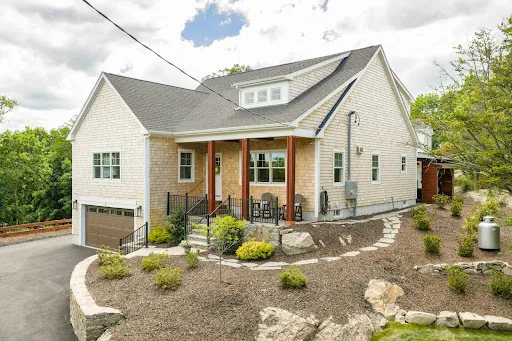 Review photo by Jeff Reale