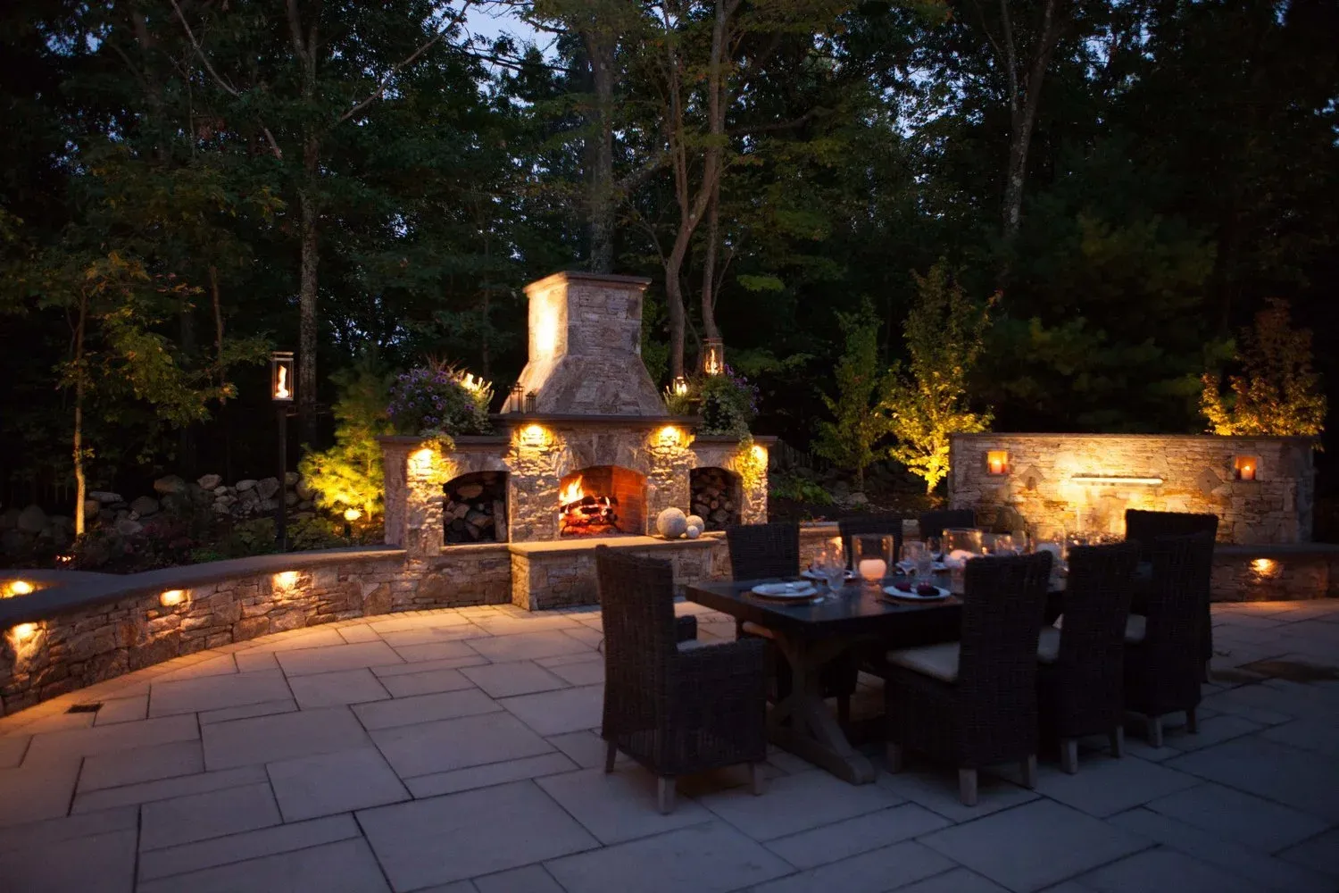 outdoor-fireplace-landscape-hardscape-masonry+(6).jpg
