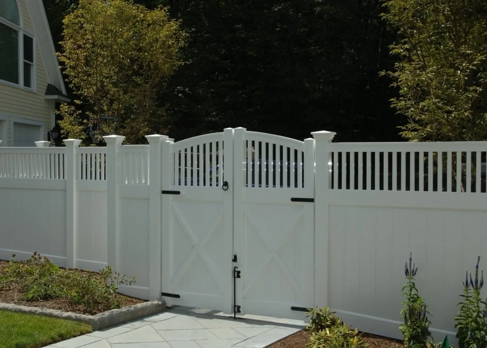 work photo from perfectionfence.com