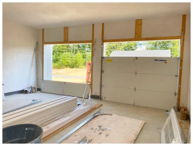 work photo from bluefinlocksmithandgaragedoors.com