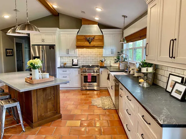 work photo from robisonkitchenandhome.com