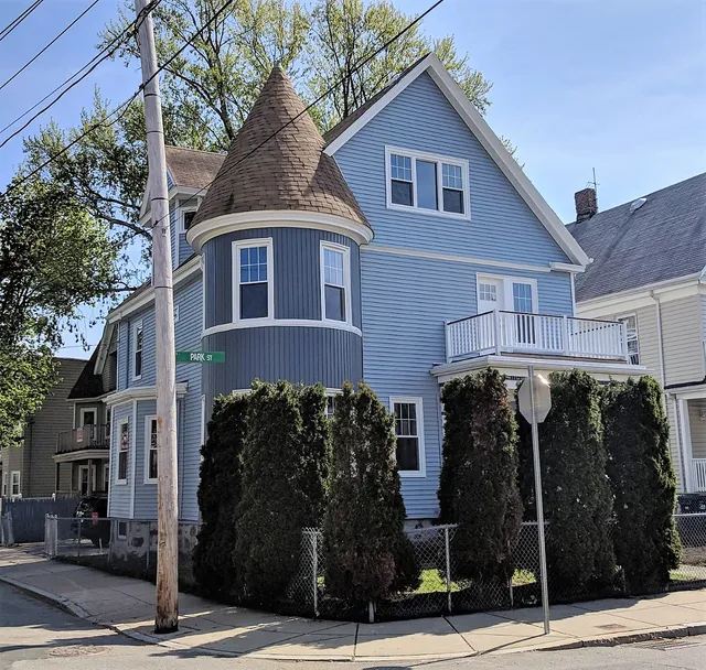 Boston Real Estate with Alexander Lisek work photo