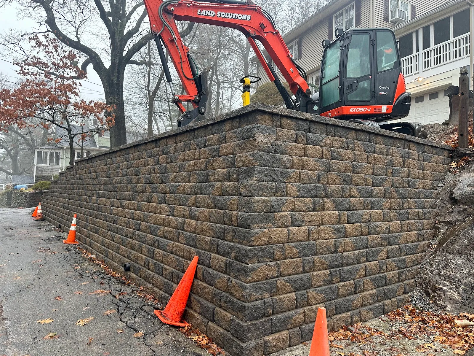 Land Solutions & Hardscapes, LLC