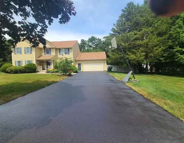 Quality Asphalt Sealcoating And Line Striping Rhod
